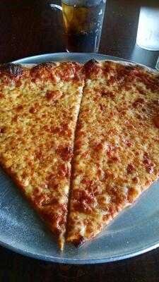 Uncle Louie's Pizza Lounge