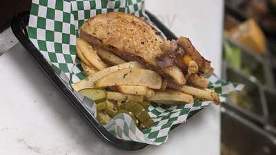 Ed's Grill And Gyros