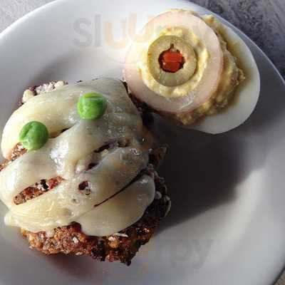 Charcoals Bar & Grill