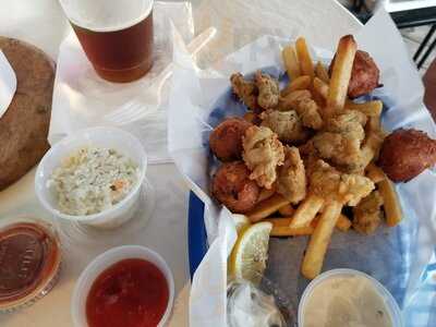 Capt'n Bill's Backyard Grill