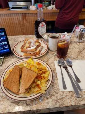 Bridgeport Family Restaurant