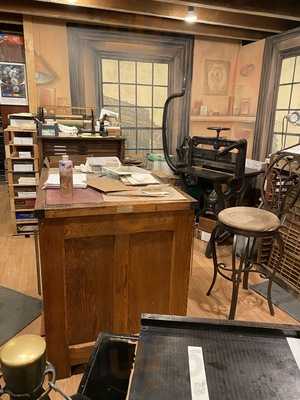 The Shoppes At 301 North Queen