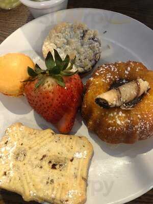 Piccadilly Coffee & Tea House