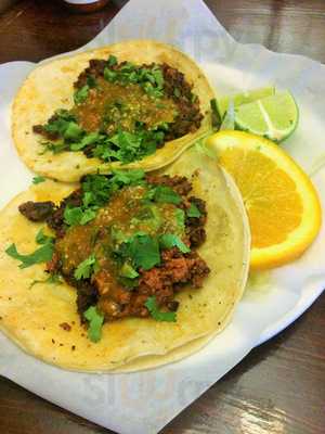 El Puente Mexican Restaurant