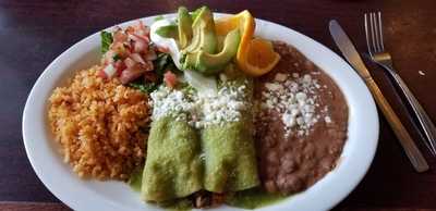 El Puente Mexican Restaurant