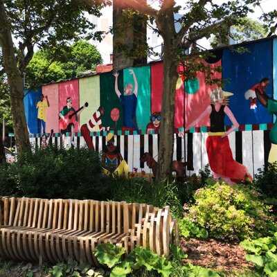 Yeti Frozen Yogurt & Cafe