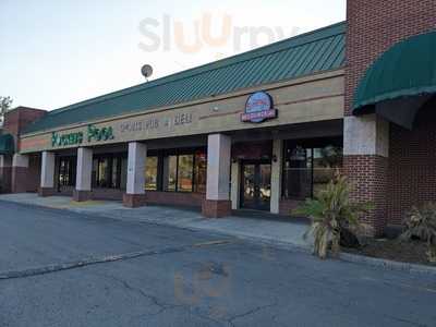 Pockets Pool And Pub