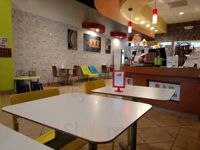 Tutti Frutti Frozen Yogurt