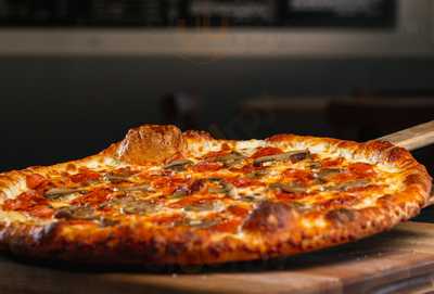 Sardo's Pizza And Fish Fry