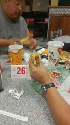 Carl's Jr.