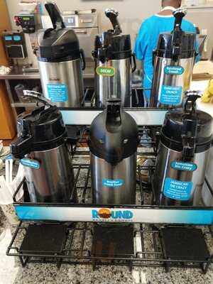 Round Bagels & Donuts