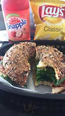 Round Bagels & Donuts