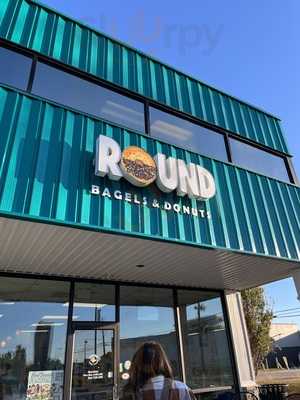 Round Bagels & Donuts