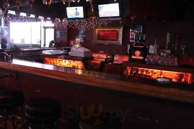 Tailgate Sports Bar & Grill