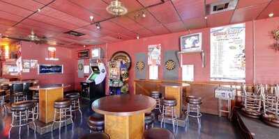 Tailgate Sports Bar & Grill