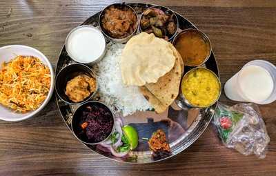 Paradise Biryani Pointe