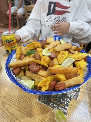 El Tropico 1 Restaurant