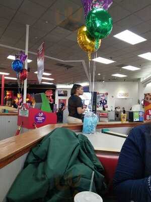Chuck E. Cheese