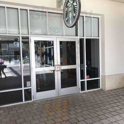 Starbucks Tanger 17 Outlet