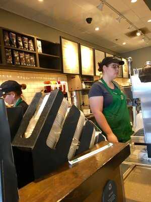 Starbucks Tanger 17 Outlet