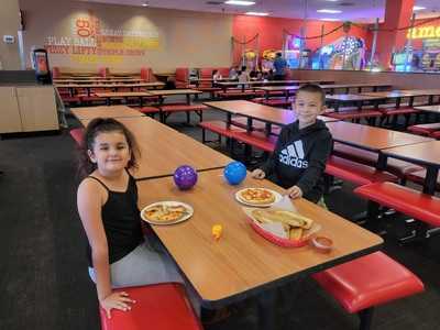 Peter Piper Pizza