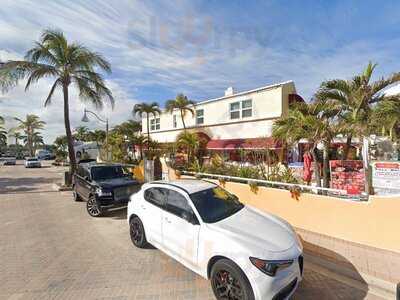 Red Buddha Bar & Hookah Lounge