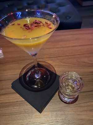 Fayrooz Cafe And Lounge