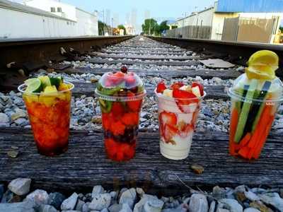 Reinas Refresqueria Latin Food Cafe