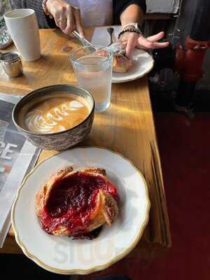 Della Fattoria Downtown