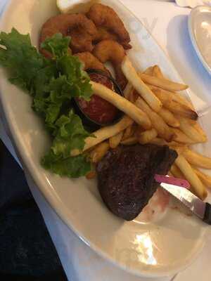 Clara's On The River