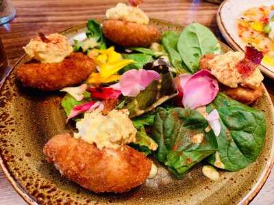 Lazy Dog Restaurant & Bar