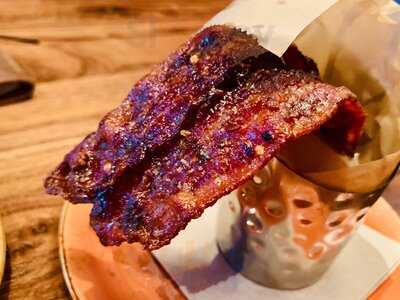 Lazy Dog Restaurant & Bar