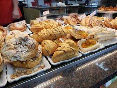 The Swiss Bakery