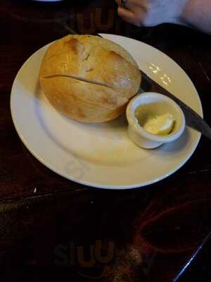 Carvers Steaks And Seafood