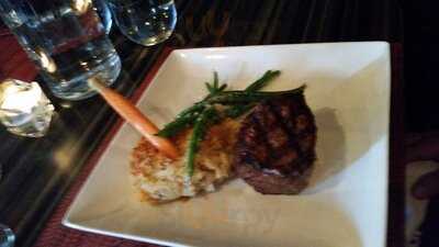 Hoof & Vine Steakhouse