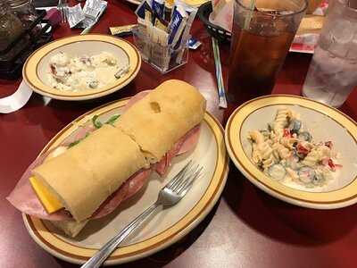 Avanti's Italian Restaurant