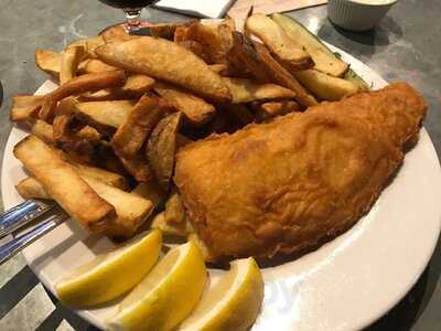 Heroes And Legends Bar And Grill