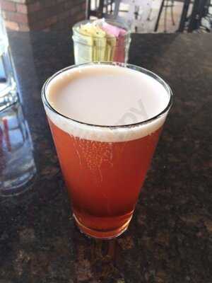 Heroes And Legends Bar And Grill