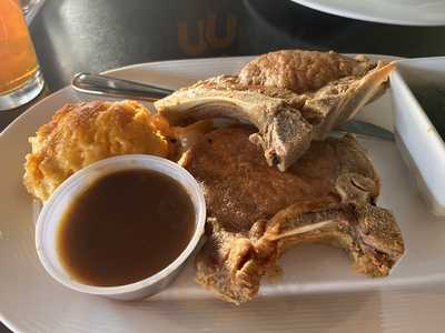 Della J's Delectables