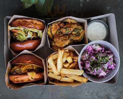 Magnolia Cafe & Bakery