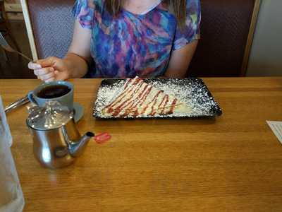 La France Cafe & Crepes