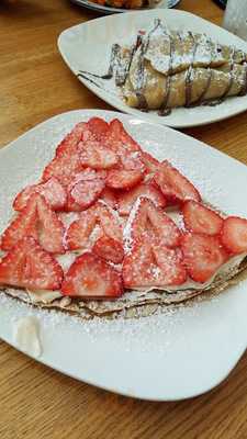 La France Cafe & Crepes