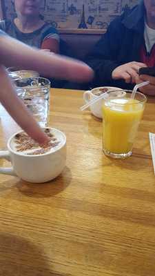 La France Cafe & Crepes