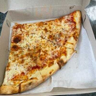 Ciro's Italian Deli & Restaurant