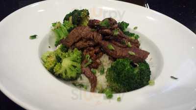 Aqua Restaurant & Lounge