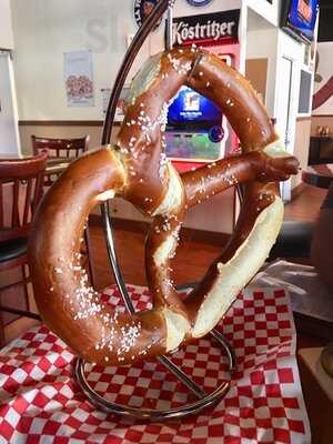 Wunderbar Sports Bar & Grill