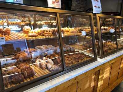 Tous Les Jours Bakery