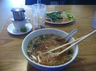 Pho Hong Anh
