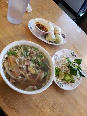 Pho Hong Anh