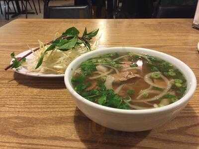 Pho Hong Anh